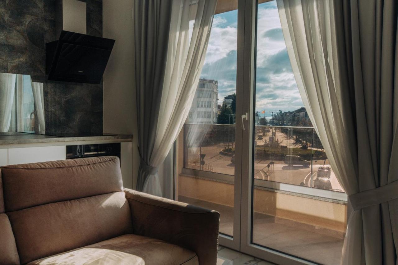 Central Apartment Chunarot オフリド エクステリア 写真