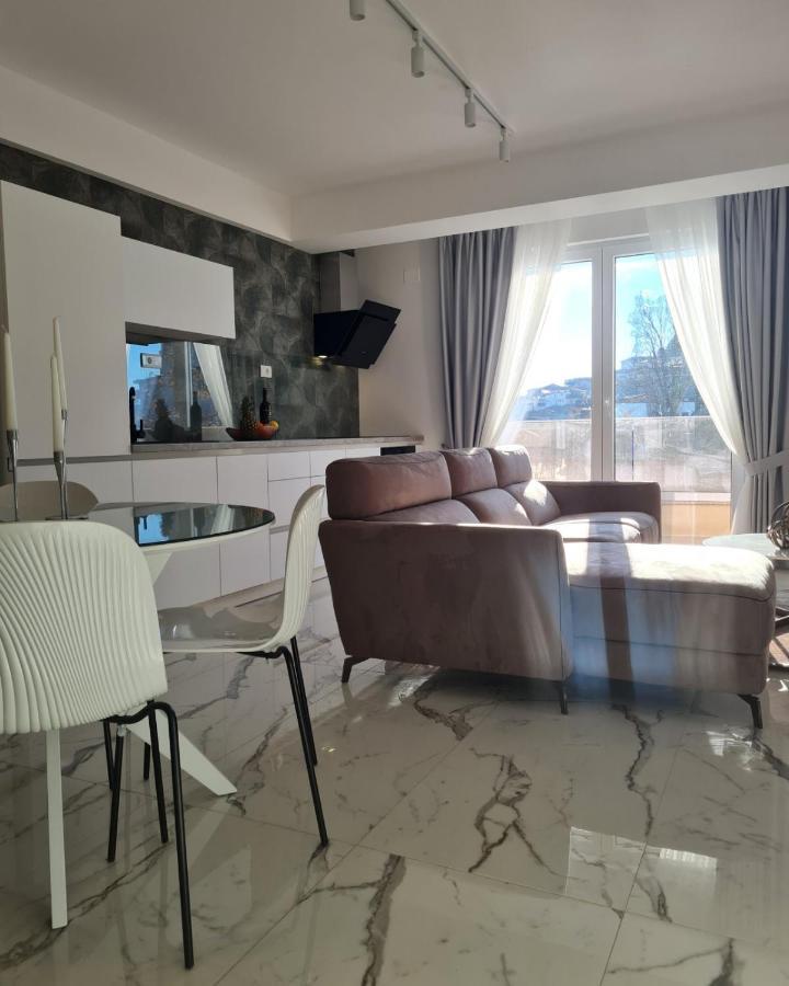 Central Apartment Chunarot オフリド エクステリア 写真